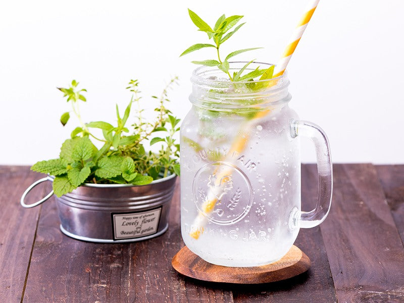 4 Easy Ways to Make Sparkling Water Taste Better