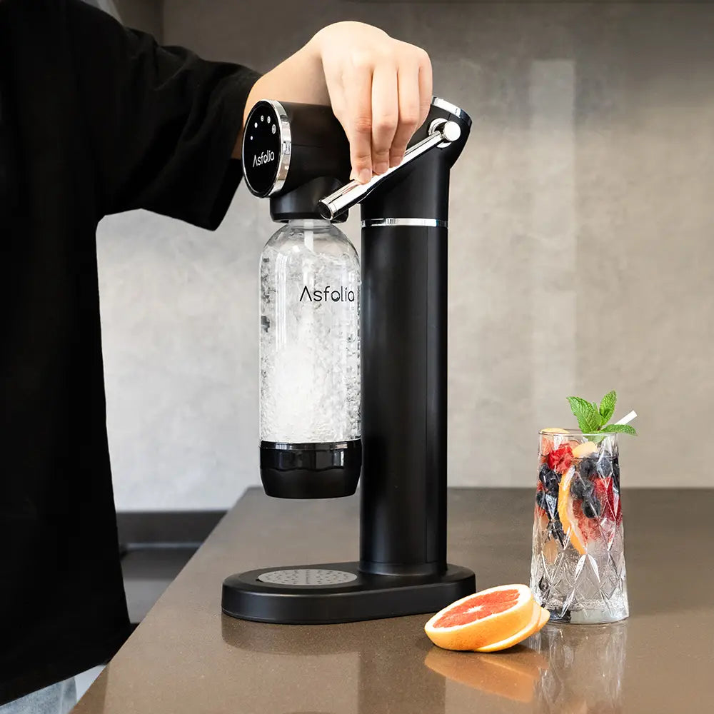 Led sparkling maker and soda drinks